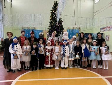 Новогодние мероприятие для 1-4 классов